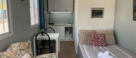 1 bedroom, iron/ironing board, WiFi, bed sheets