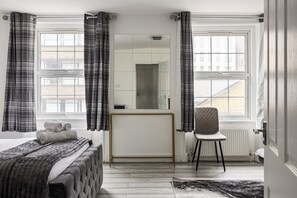 Superior Studio | Living area - Crawford place studio apartments (London)