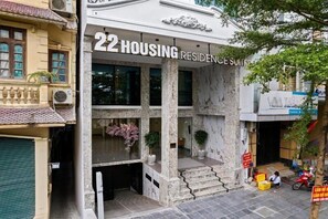 Front of property - Residence Suite (Cau Giay)