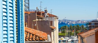 Solar cocoon with harbor view