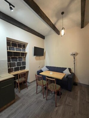 Dining - Castle (Gyumri)