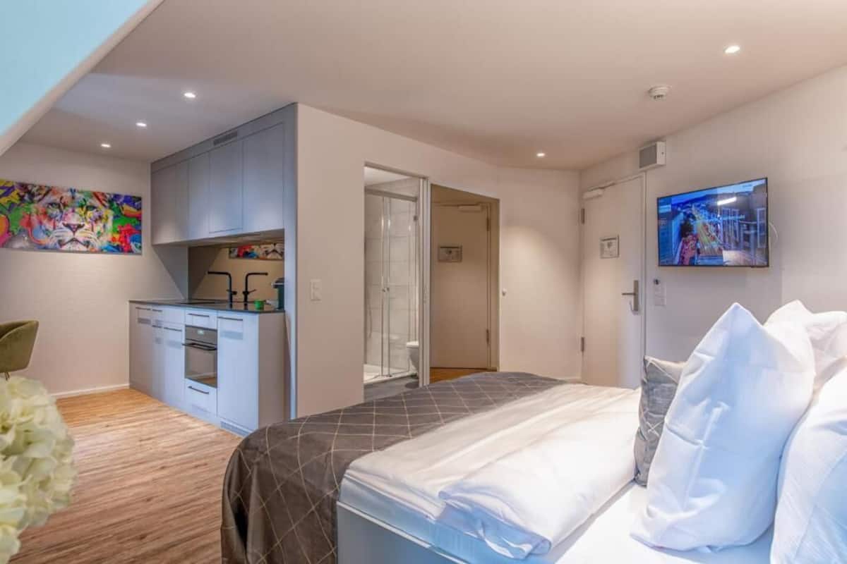 Quarto casal standard de uso individual | Ferros/tábuas de passar roupa, Wi-Fi de cortesia