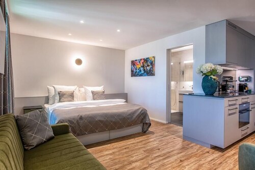 Trip Inn Bermuda Zurich Hotel