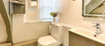 Studio Apartment Melksham