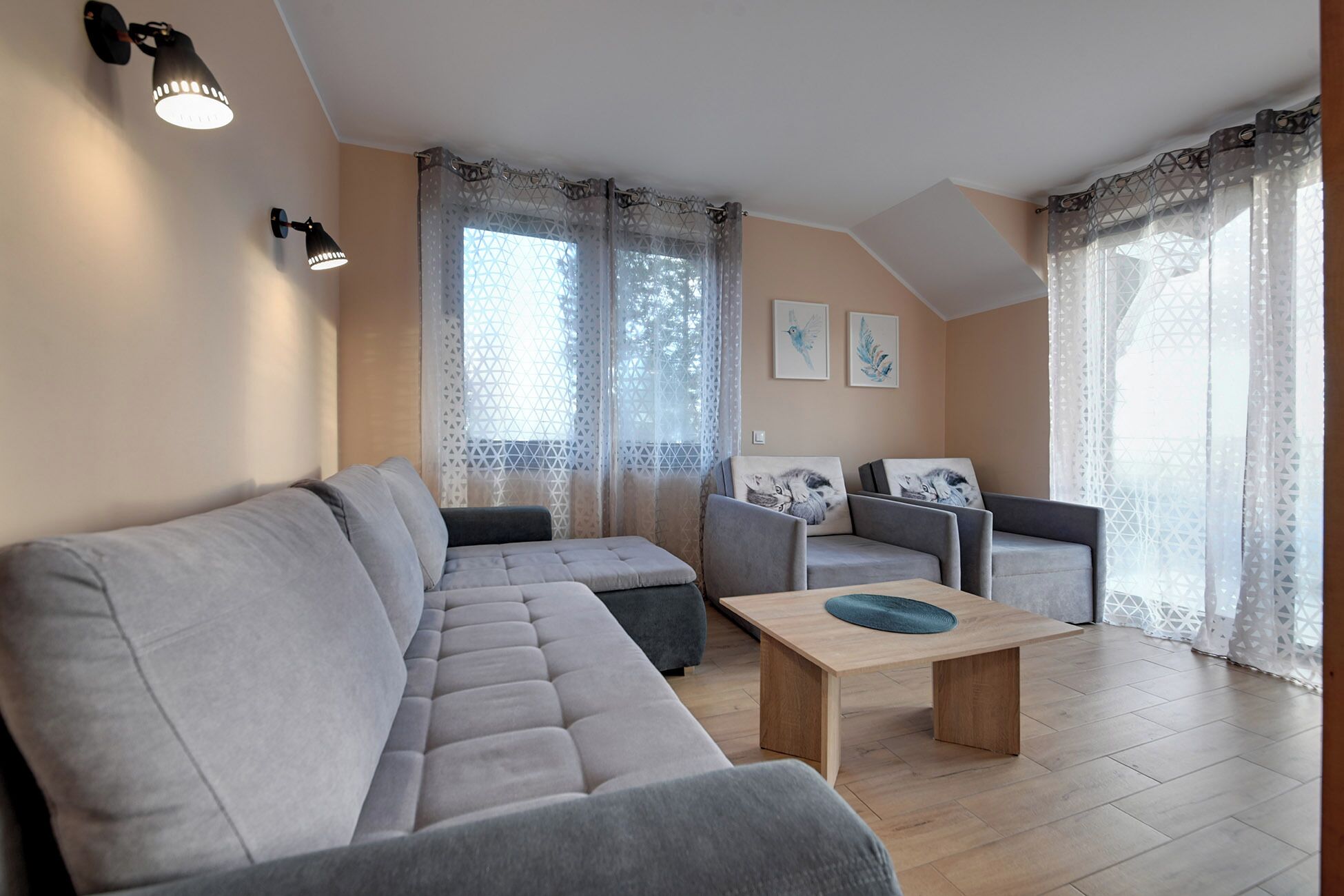 舒適公寓, 露台, 山景 | 客廳 | 智能電視