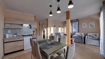 Comfort Apartment, Balcony, Mountain View | Private kitchenette | Fridge, stovetop, coffee/tea maker, electric kettle
