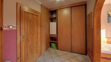 Apartamento família | Área de estar | Smart TV