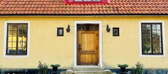 Stay in a Historic Manor Setting at Svedberga Gård!