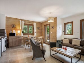 TV - Apartment 4 pers, balcony, covered parking (Cohennoz)