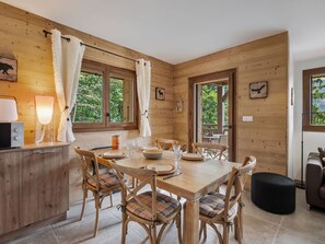 Dining - Apartment 4 pers, balcony, covered parking (Cohennoz)