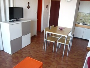 Dining - 2-room apartment with terrace and garage in Port Camargue (Port Camargue)