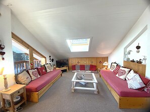 TV - Méribel Altiport: 3-room apartment, 5 pers, balcony, TV, dishwasher (Méribel)