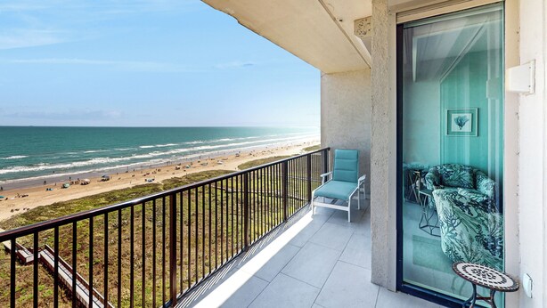 Apartment (3 Bedrooms) | Interior - Gorgeous 3BR Penthouse w/ Lanai Facing the Gulf (South Padre Island)