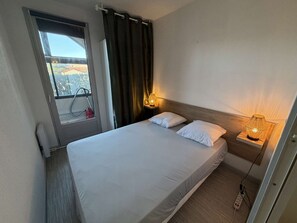 1 bedroom, free WiFi - T2 Apartment with Air Conditioning and WIFI - Port Leucate (Port Leucate)