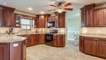 Maison (4 Bedrooms) | Intérieur