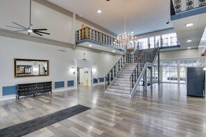 Apartment (0 Bedroom) | Interior - 1 Mi to Park Expo: Charlotte Studio w/ Gym (Charlotte)