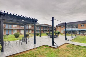 Interior - 1 Mi to Park Expo: Charlotte Studio w/ Gym (Charlotte)