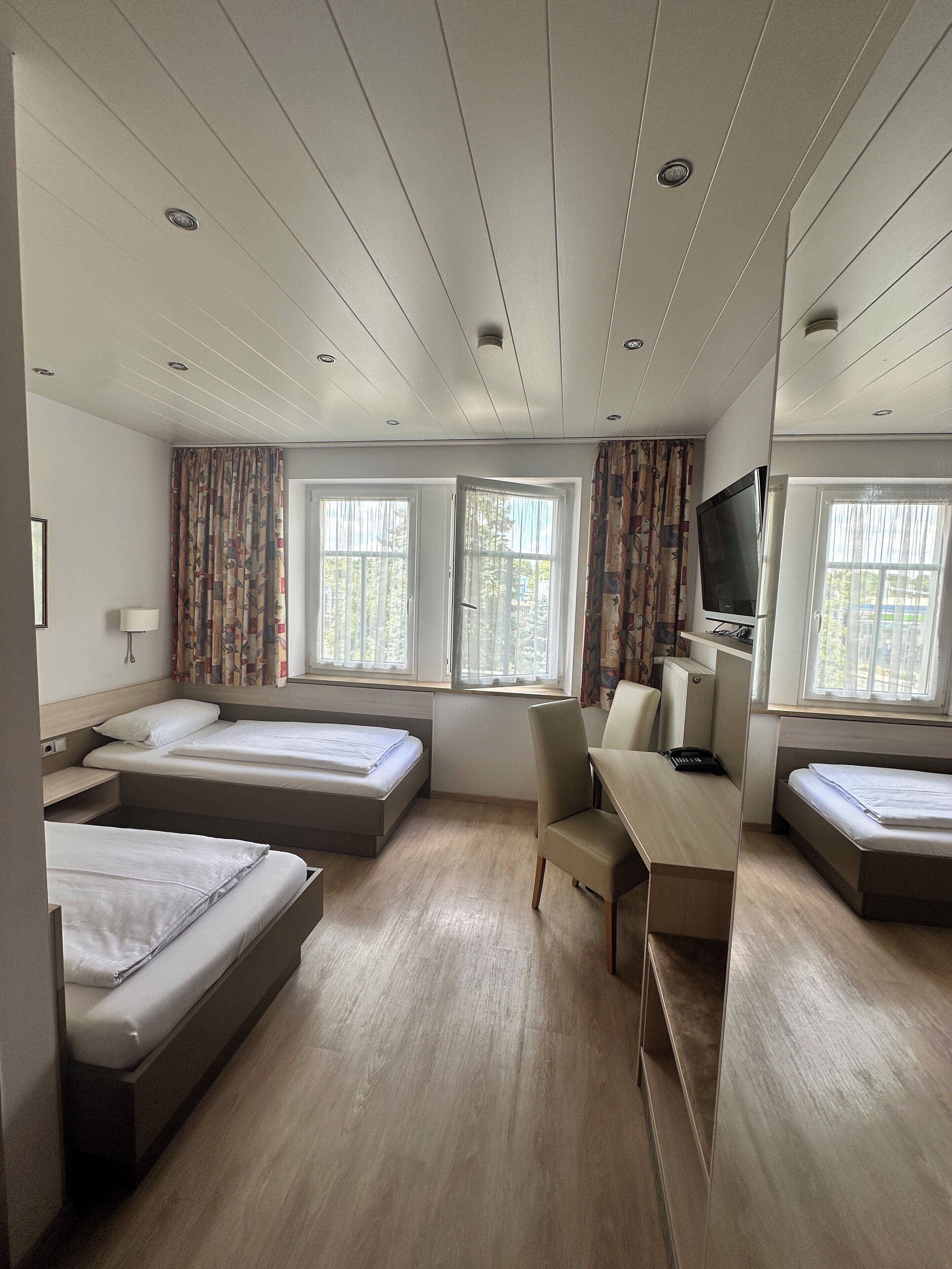 Camera Comfort con letto matrimoniale o 2 letti singoli | Area soggiorno