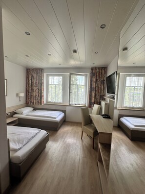 Camera Comfort con letto matrimoniale o 2 letti singoli | Area soggiorno