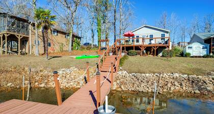 Lake Murray Retreat w/ Fishing Dock, Near Marinas!