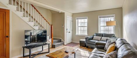 Apartment (2 Bedrooms) | Front of property