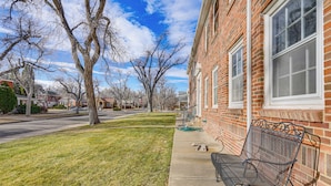 Apartment (2 Bedrooms) | Interior - 1 Mi to Downtown Pueblo! Great Historic Neighbor (Pueblo)