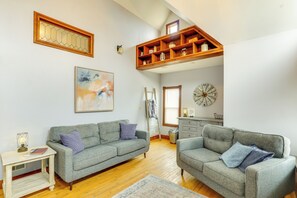 House (2 Bedrooms) | Interior - Century Old Farmhouse in Fulton: 6 Mi to Town! (Fulton)