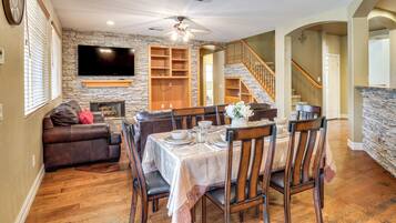House (4 Bedrooms) | Interior