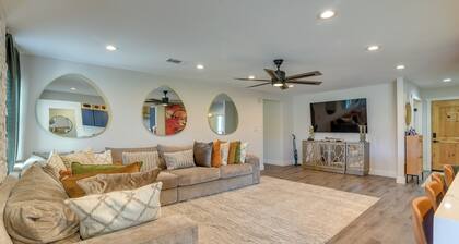 Family-friendly Home on 2 Acres Near Dtwn Houston