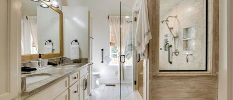 House (2 Bedrooms) | Interior