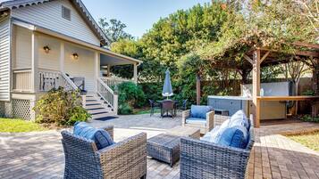 House (2 Bedrooms) | Front of property