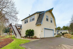 Apartment (0 Bedroom) | Interior - Olympic Mtn Views! Cozy Carriage House in Sequim (Sequim)