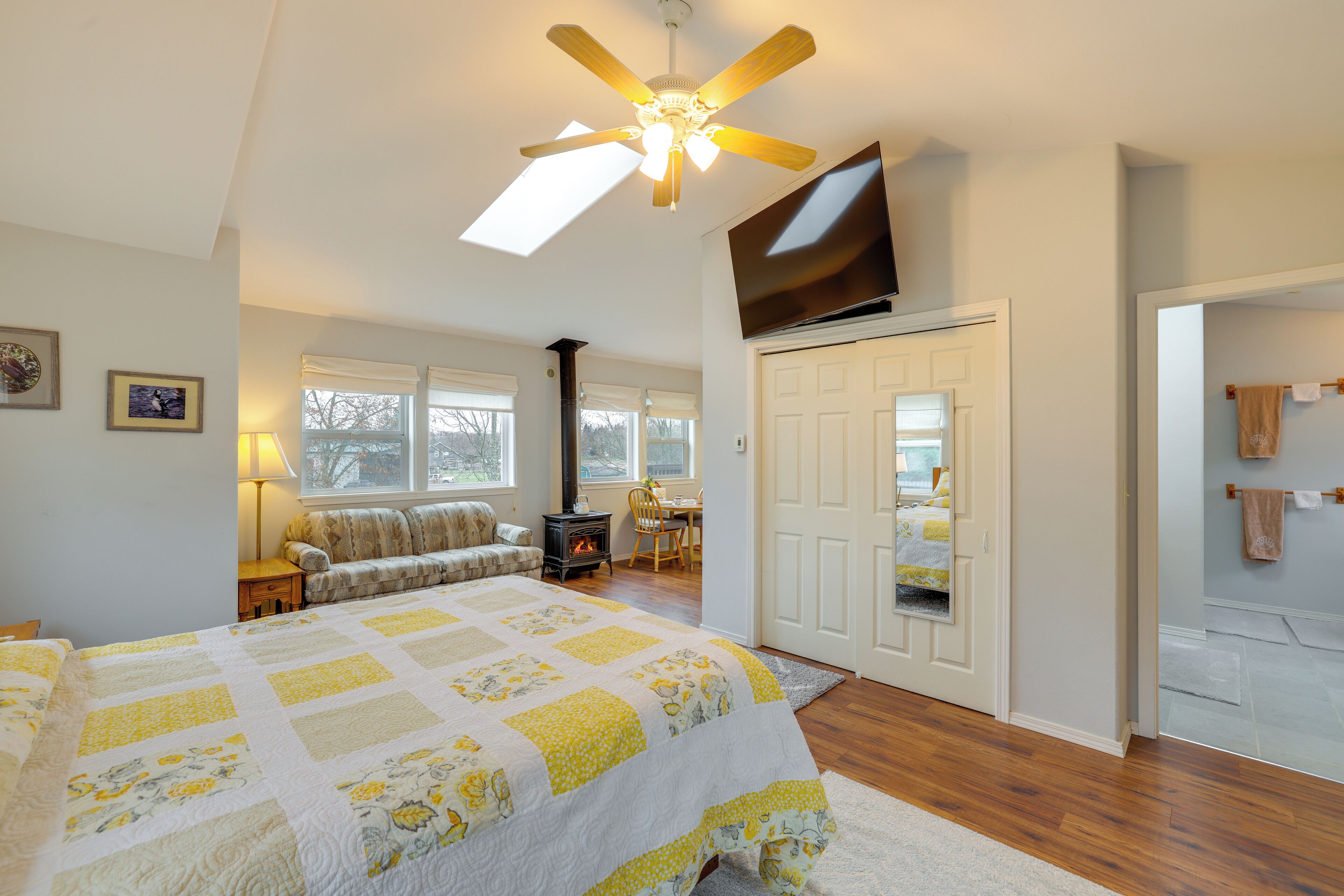 Apartment (0 Bedroom) | Interior