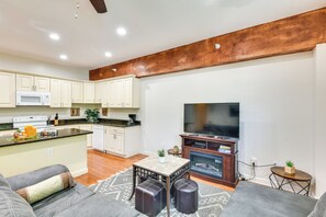 Interior - Cozy Sawyer Apartment - 2 Mi to Warren Dunes Park! (Sawyer)