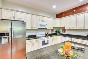 Interior - Cozy Sawyer Apartment - 2 Mi to Warren Dunes Park! (Sawyer)