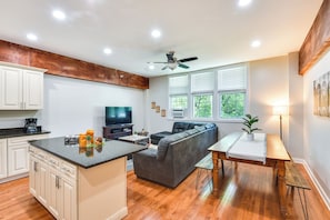 Interior - Cozy Sawyer Apartment - 2 Mi to Warren Dunes Park! (Sawyer)