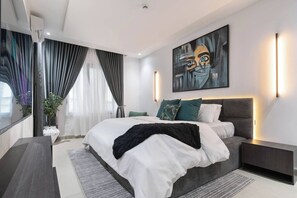 Apartment, 2 Bedrooms, Smoking | 2 bedrooms - Chic Waterfront 2BR in Lekki Phase 1 - 5 Star Apt (Lekki)