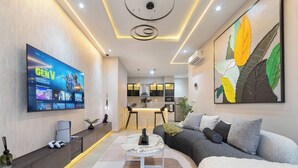 Living room - Chic Waterfront 2BR in Lekki Phase 1 - 5 Star Apt (Lekki)