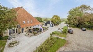 House - Eeltjesmar Boerderijkamer (Weidum)