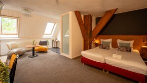 House - Groepsaccommodatie 18 Personen met Eigen Sauna (Weidum)