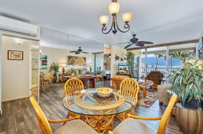 Dining - Sweeping Ocean Views & Elegant Interior - Menehune Shores #308 Oceanfront Condo (Kihei, Maui)