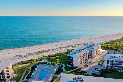 Sundial A308: Gorgeous 2 BR Gulf Front Paradise!