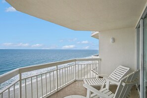Property grounds - Oceanfront 1bed/2bath-Water's Edge Resort-1008 Indoor/Outdoor Pool & Hot Tub (Garden City)