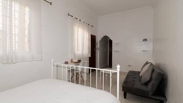 1 bedroom, iron/ironing board, free WiFi, bed sheets