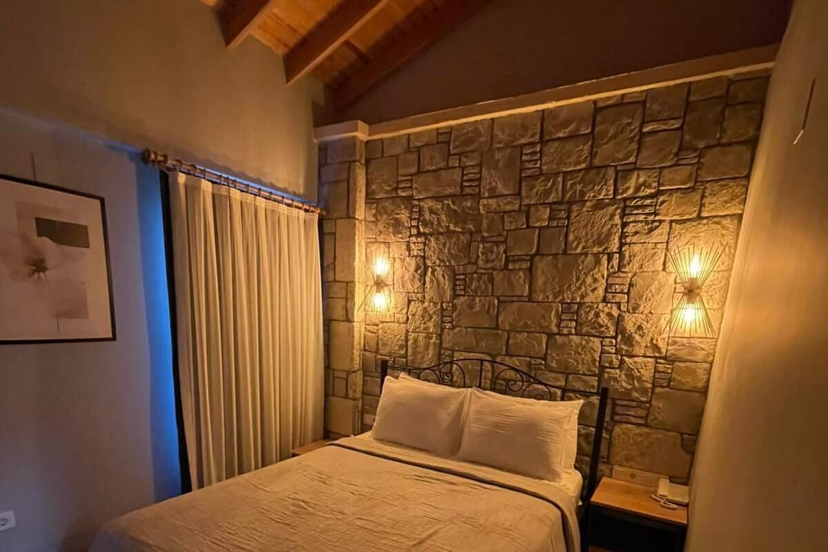 Habitació doble estàndard | Caixa forta a l'habitació i escriptori