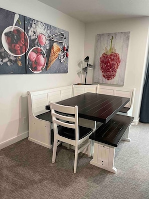 House | 3 bedrooms - Bear Lake Table Downtown Garden City Townhome (Garden City)