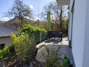 Outdoor dining - Vacation home "Sonnenhang" for 4 persons Moselle - Löf hiking vacation (Löf)