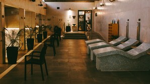 カップル用トリートメントルーム、サウナ、スチームサウナ、温泉 / 鉱泉、トルコ風呂 / ハマム、ボディ トリートメント