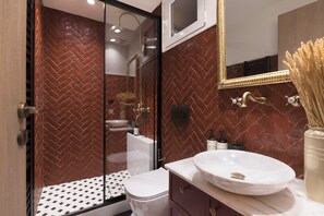Shower, hair dryer, bidet, towels - The Hill
Stylish 1BR with Private Terrace in the Foothills of Lycabettus (Athina)