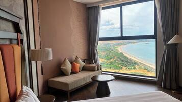 Deluxe Double Room, Sea View | In-room safe, desk, laptop workspace, blackout curtains